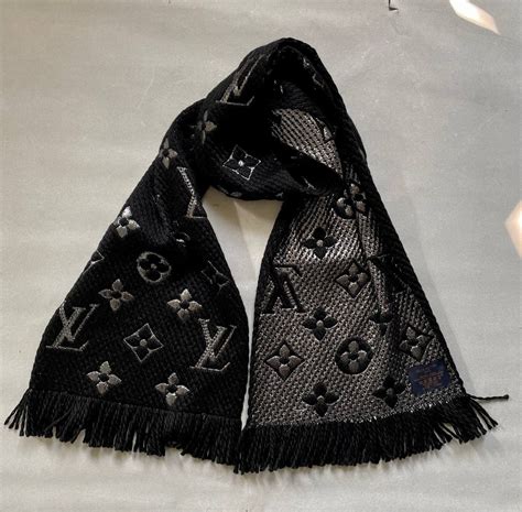 sciarpa louis vuitton visone donna|Foulard Louis Vuitton Visone per Donna .